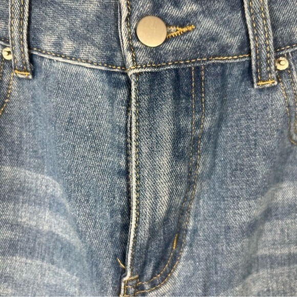 ROMWE Embroidered Jeans High Rise Mom Jeans Denim Pants Size Medium - Picture 4 of 12